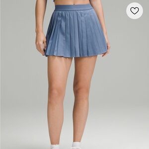 lululemon pleated tennis skirt - size 8 - Oasis Blue - NWT - high rise